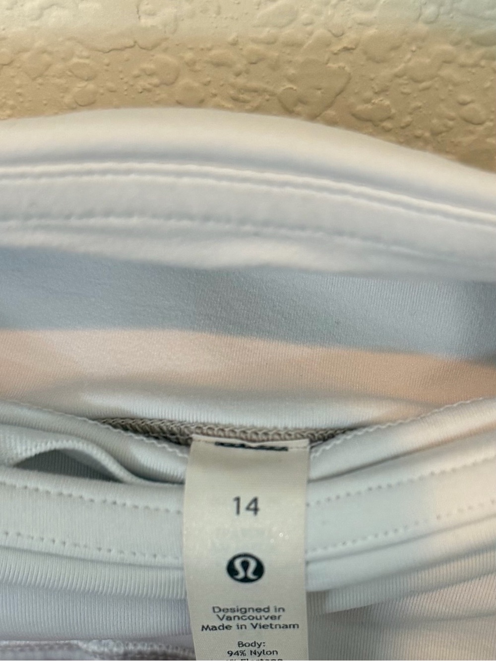 Lululemon High Rise 4” Speed Up Short - Picture 3 of 3
